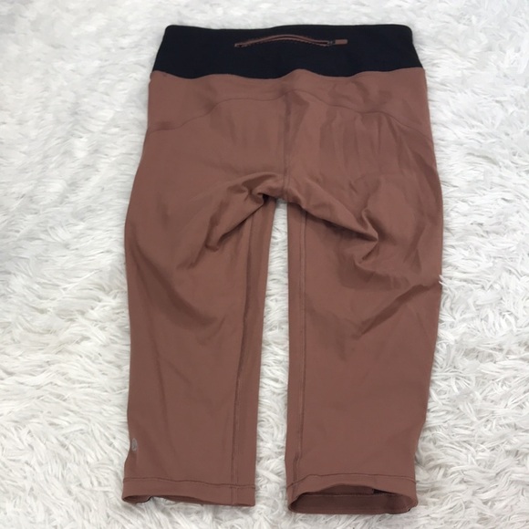 Lululemon Smooth Stride Crop Henna / Black - Picture 6 of 9
